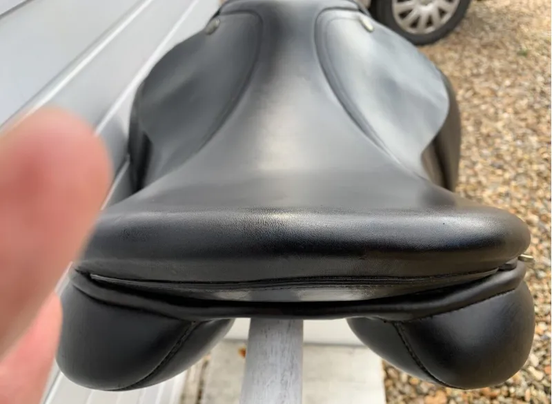 17.5 Gfs Pro Extra Gp Saddle Black Extra Wide Fit-5