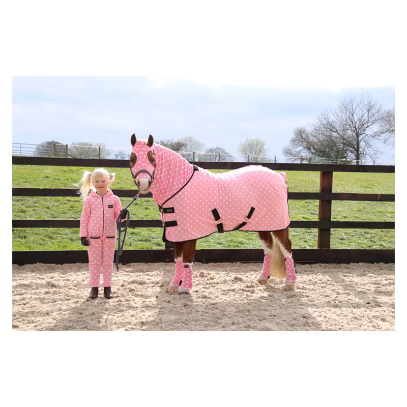 Supreme Products Dotty Fleece Rug in Pretty Pink