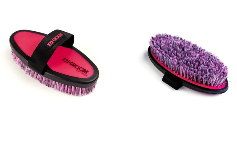 Shires EZI-GROOM Grip Body Brush Bright Pink Small