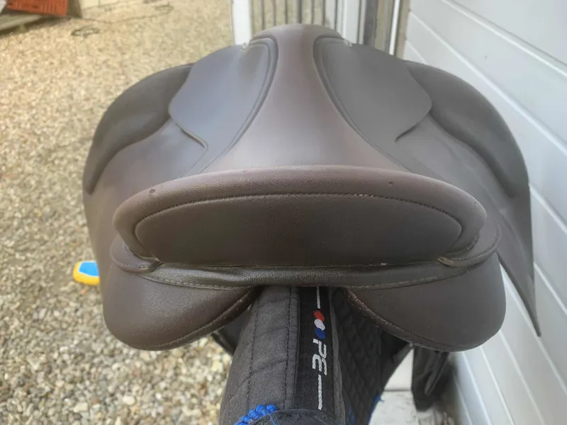 17.5 Wintec 500 Wide Brown 2XWide Gullet in Good Condition-5