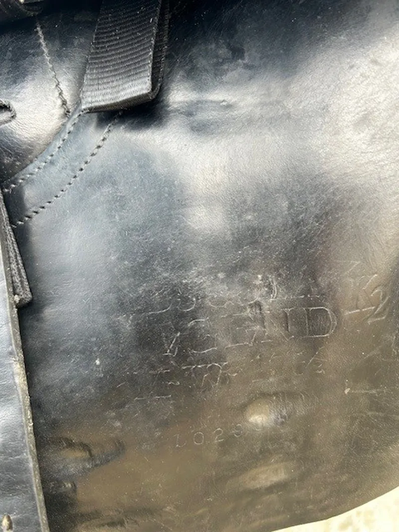 17.5 Albion K2 Adjusta Jump Saddle Black MW in Good Condition-5