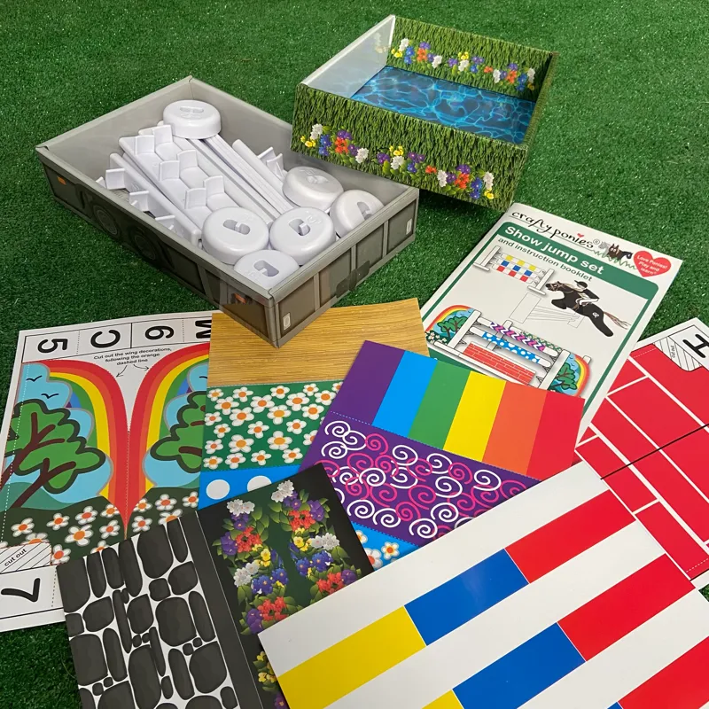 Crafty Ponies Toy Showjumping Set-1