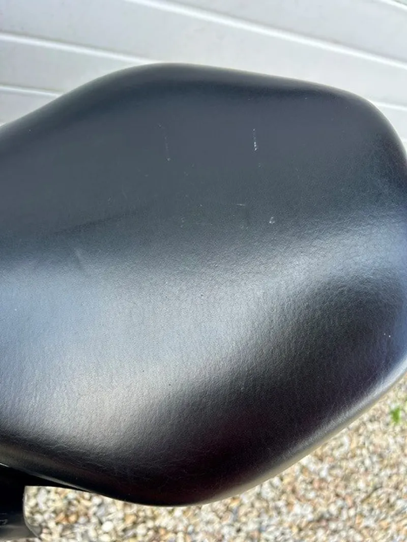 18inc John Whitaker All Purpose Black 33 Fit Saddle-2