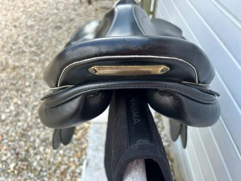 18inc John Whitaker All Purpose Black 33 Fit Saddle-4
