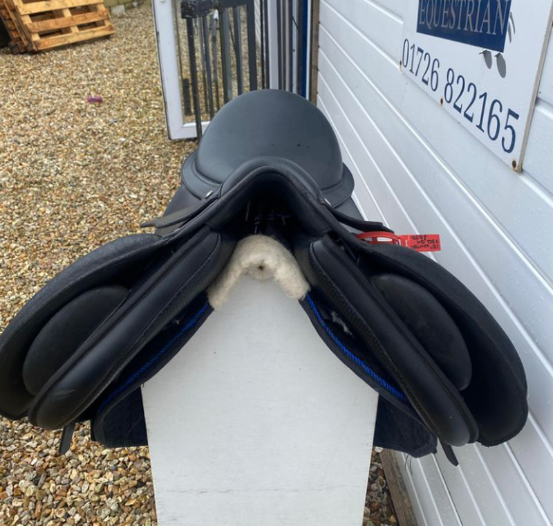 18 Wintec VSD Black Changeable Gullet-4