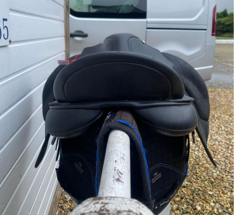 18 Wintec VSD Black Changeable Gullet-5