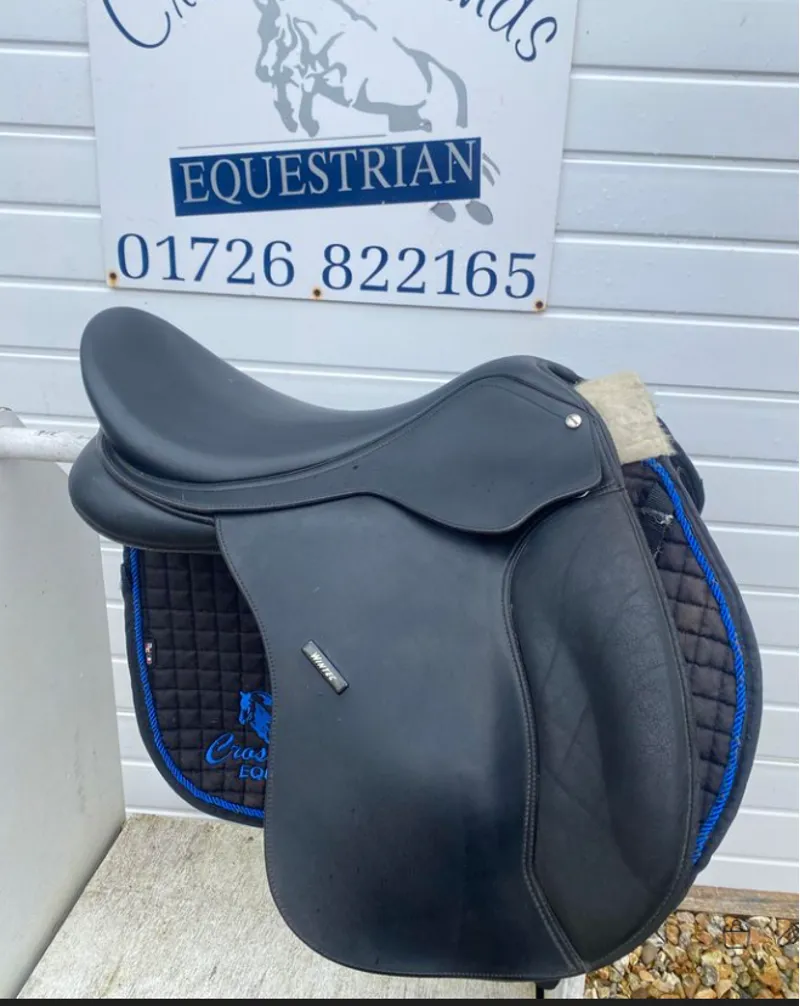 18 Wintec VSD Black Changeable Gullet