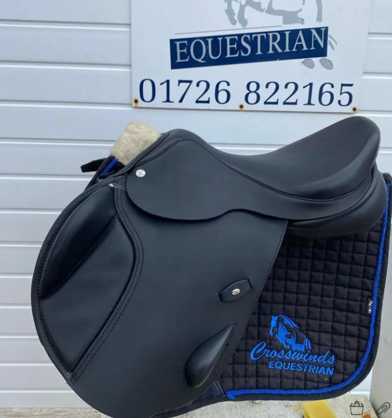 17 Ideal Technical And Traditional Saddle Black Adjustable Gullet-3