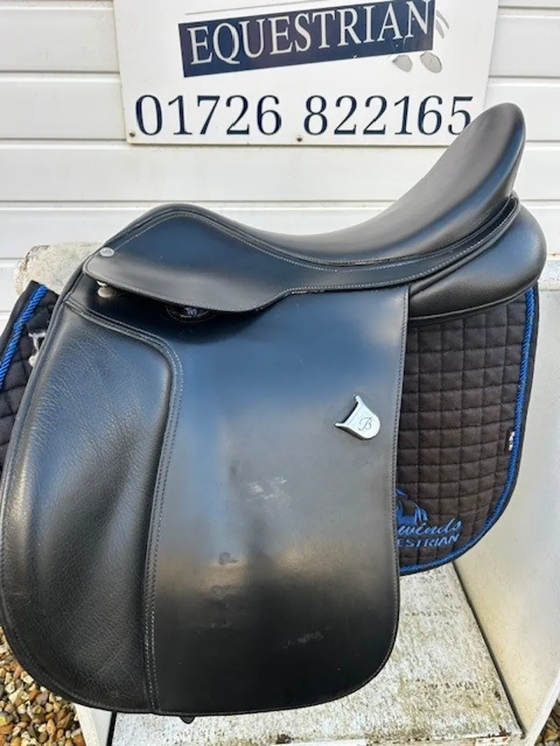 17.5 Bates Wide All Purpose Saddle Black 2XWide Gullet-1