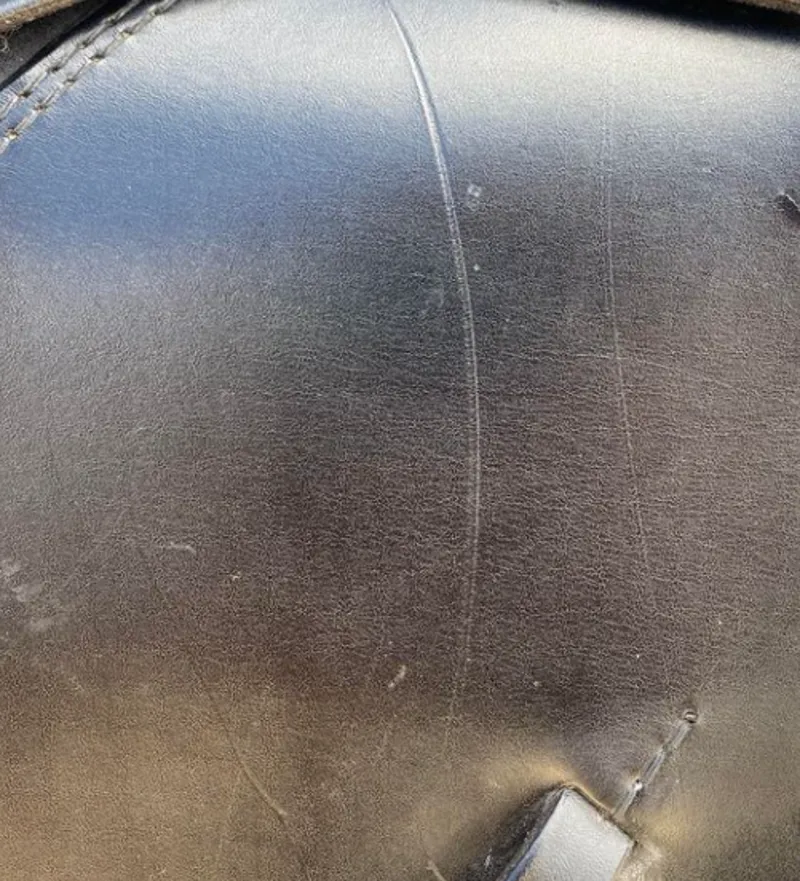 17.5 Silhouette Dressage Black Wide-3